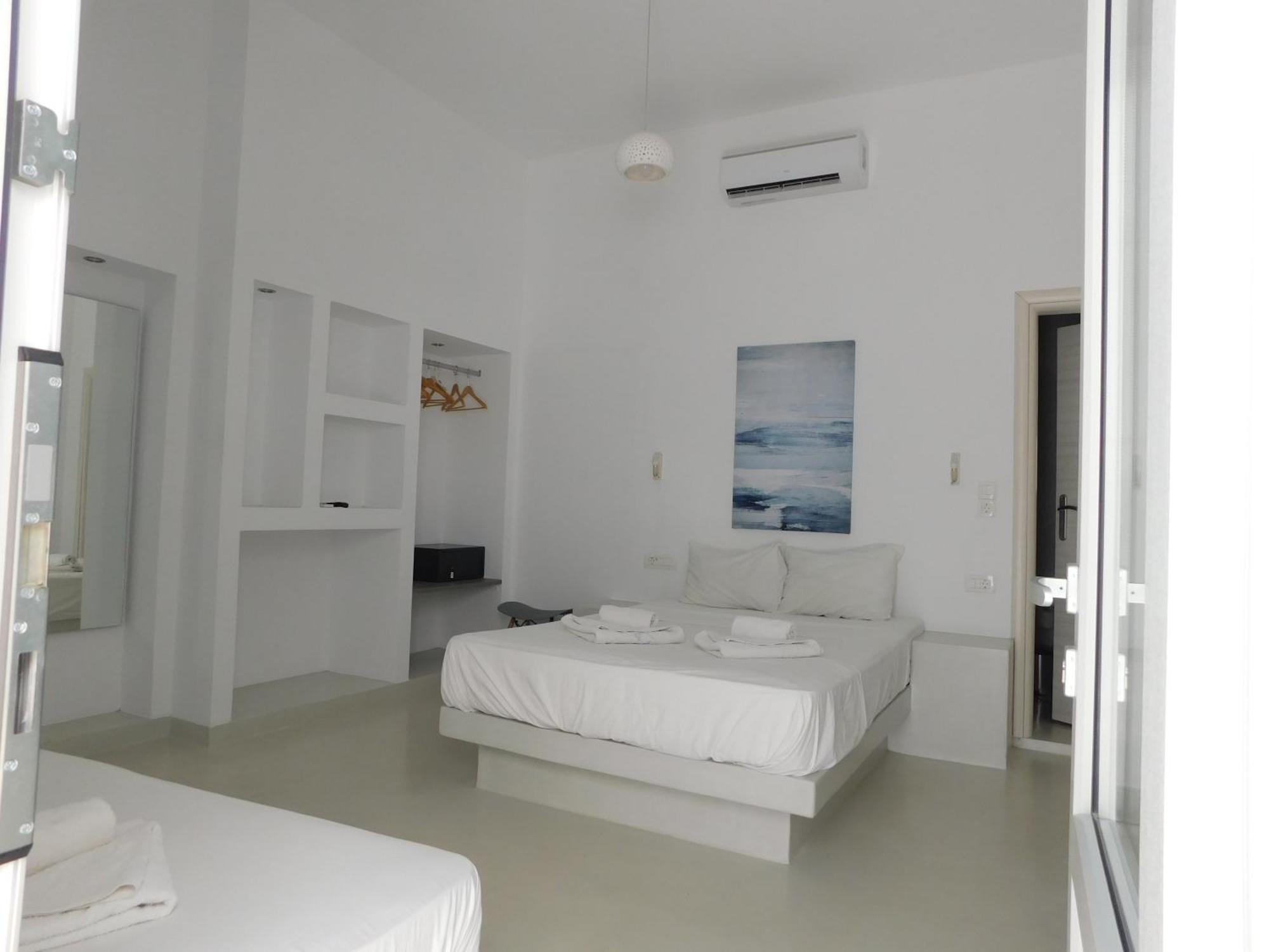 Fira Unique Rooms Экстерьер фото