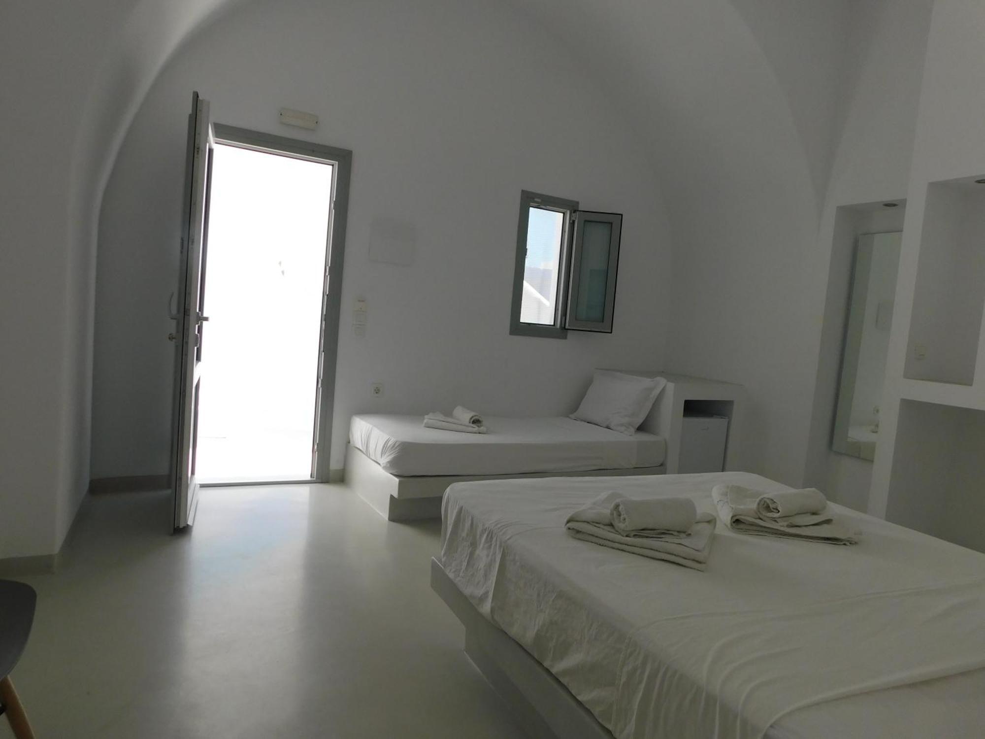 Fira Unique Rooms Экстерьер фото