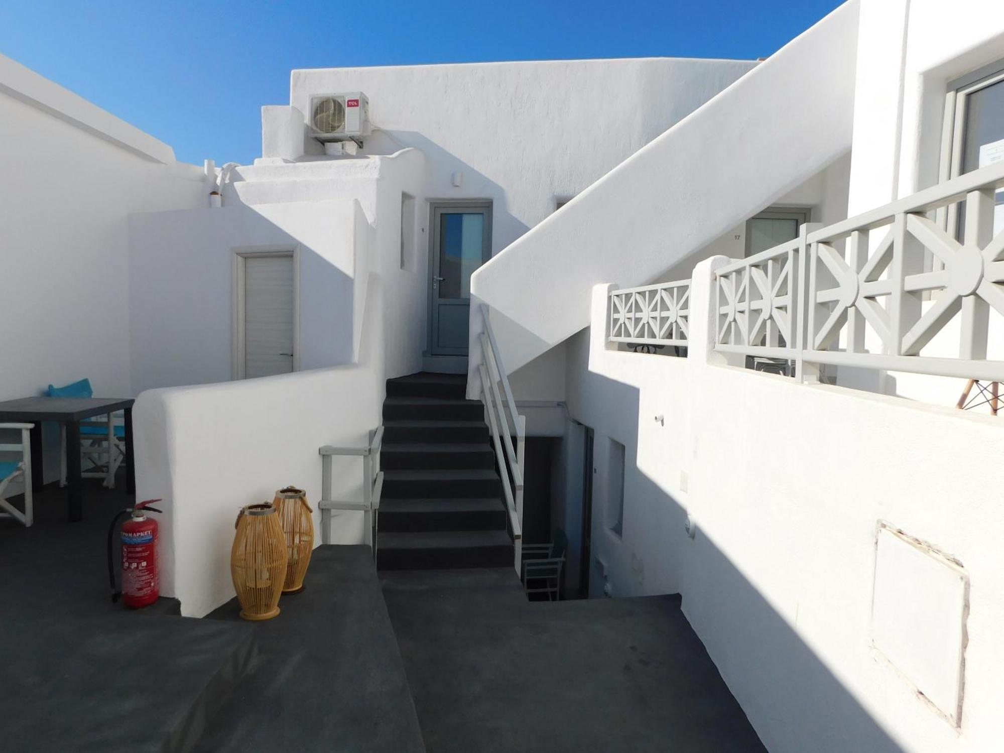 Fira Unique Rooms Экстерьер фото